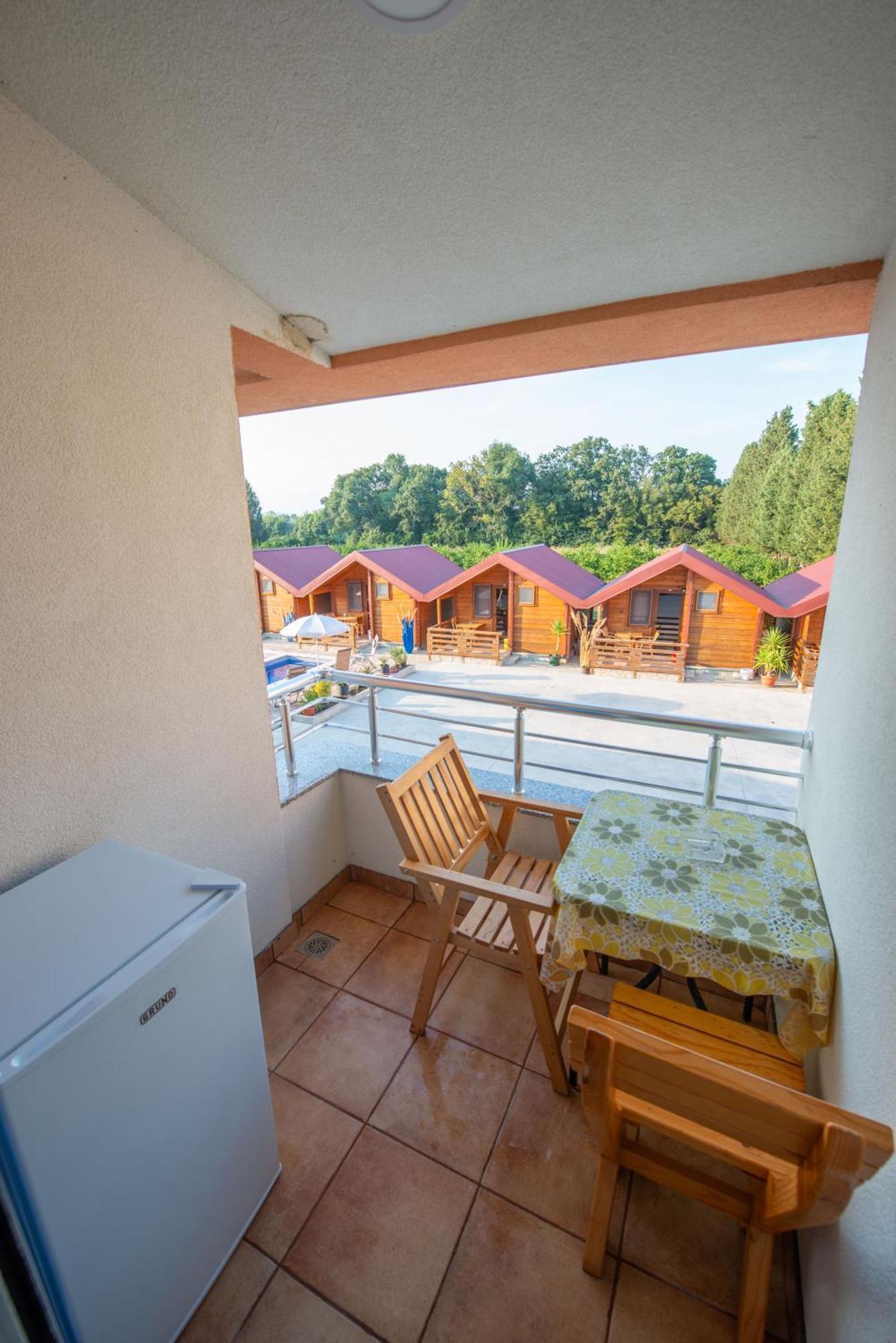Apartments And Bungalow Casa Palma Ulcinj Exterior foto